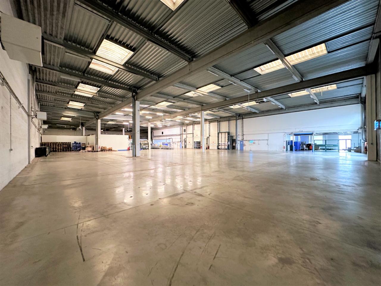 Local d'activité Ivry-sur-Seine 1006m² Location local d'activité Ivry-sur-Seine Val-de-Marne OLACT2420039 4